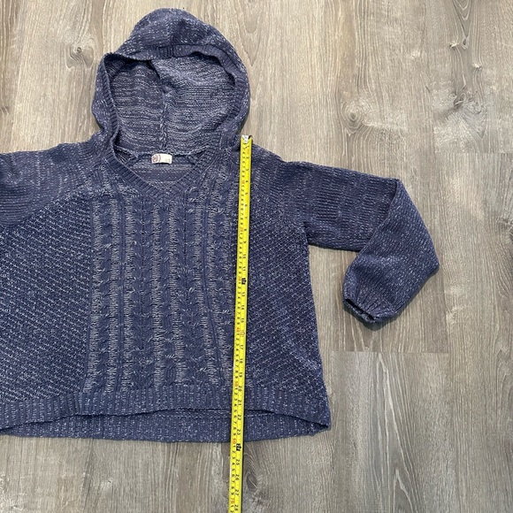 Cute Hooded SO Dusty Purple/Blue Sweater Size XL - Picture 2 of 7